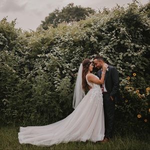 Fingertip Length Ivory Bridal Veil